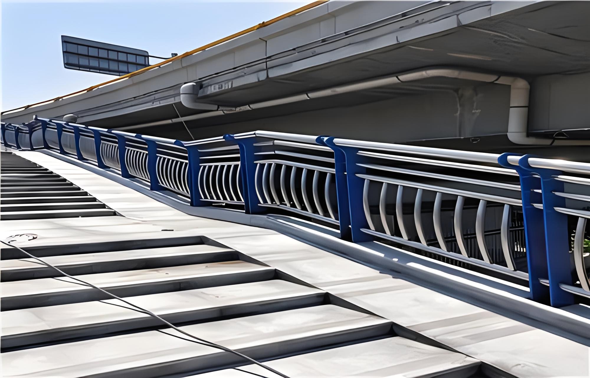 晋城不锈钢桥梁护栏维护方案：确保安全，延长使用寿命